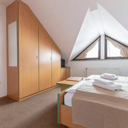 Tabor Bed & Breakfast 3*