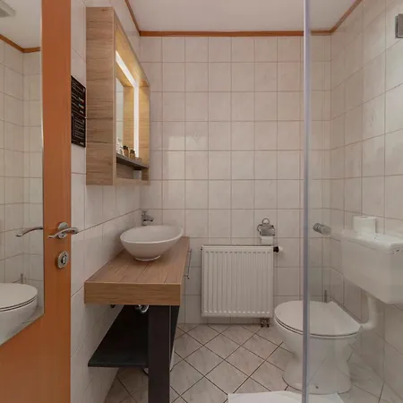 Tabor Bed & Breakfast 3*